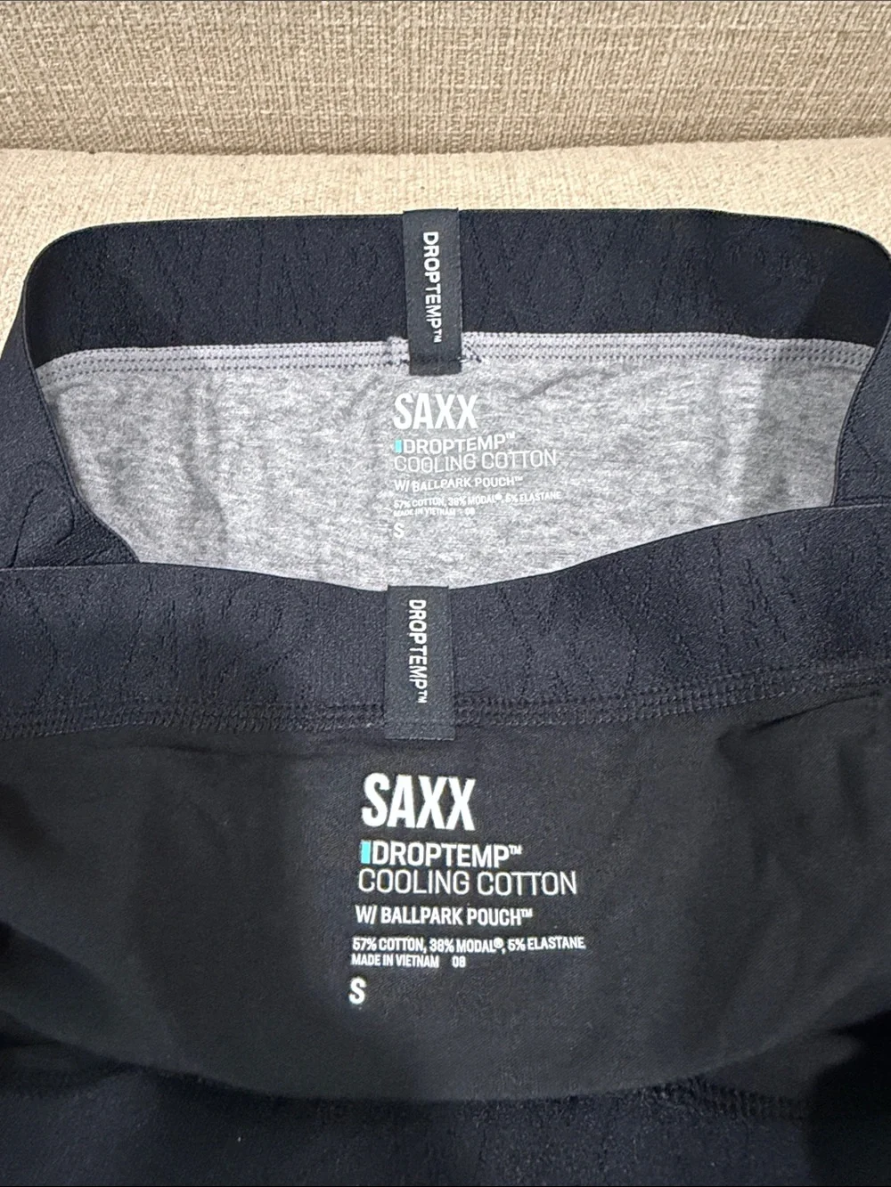 NEW SAXX Men's Boxer Briefs in Black and Gray - 2-Pack Size Small